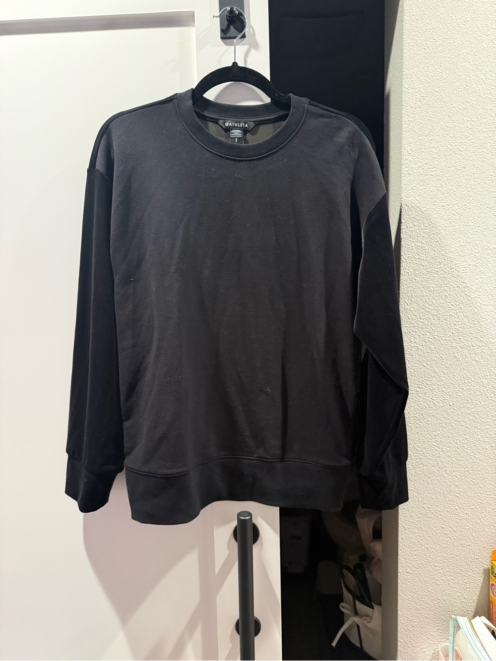 Athleta Black Pullover Crewneck Sweatshirt